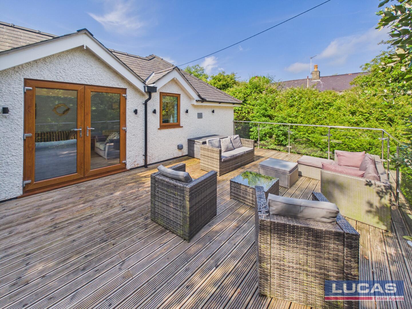 Pentre Bolion, Llanddona